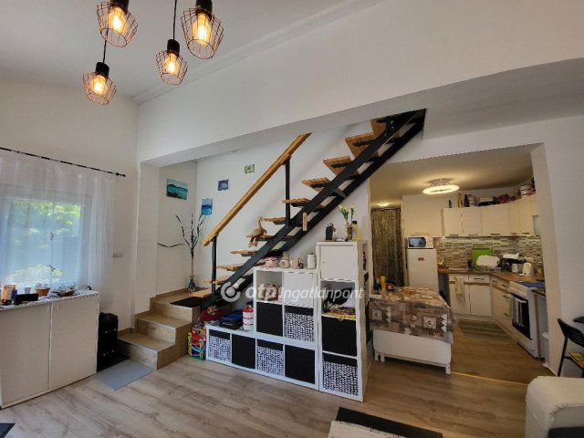 Eladó ikerház, Siófokon 85 M Ft, 3 szobás / költözzbe.hu