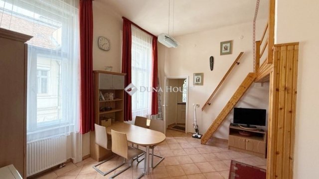 Eladó téglalakás, Budapesten, VIII. kerületben 126.75 M Ft