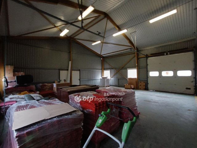 Eladó ipari ingatlan, Herceghalomon 83 M Ft / költözzbe.hu