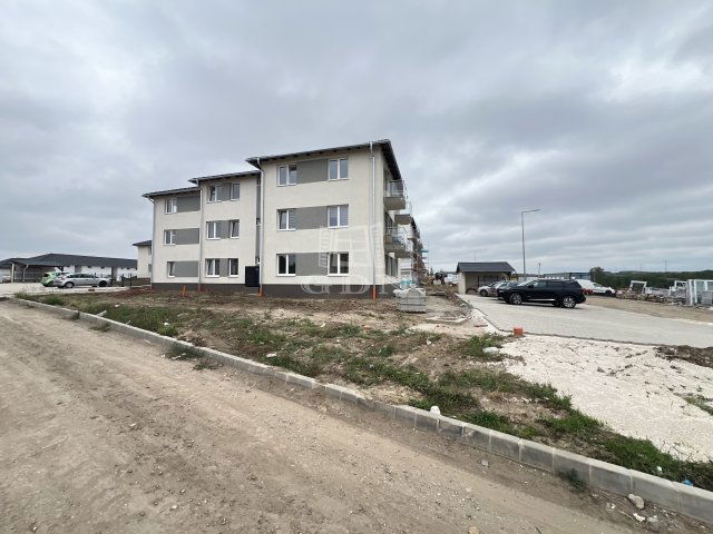 Eladó téglalakás, Mendén 61.9 M Ft, 2+2 szobás