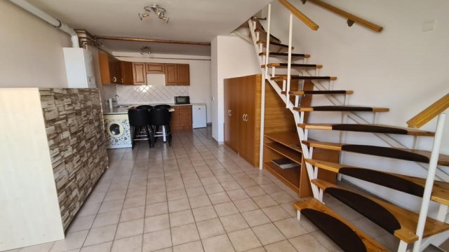 Eladó téglalakás, Sopronban 43 M Ft, 3 szobás