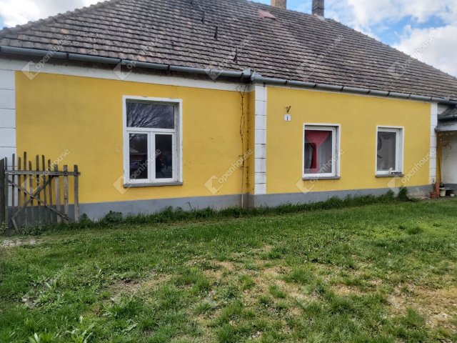 Eladó családi ház, Bőnyön 29 M Ft, 6 szobás