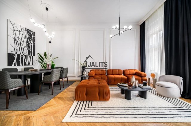 Kiadó téglalakás, albérlet, V. kerületben, Váci utcában