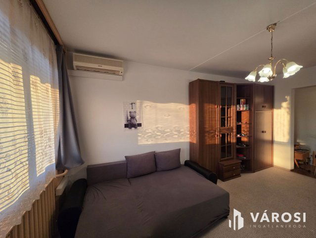 Eladó panellakás, Győrött 45.9 M Ft, 2 szobás