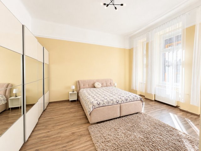Kiadó téglalakás, albérlet, VI. kerületben, Szondi utcában