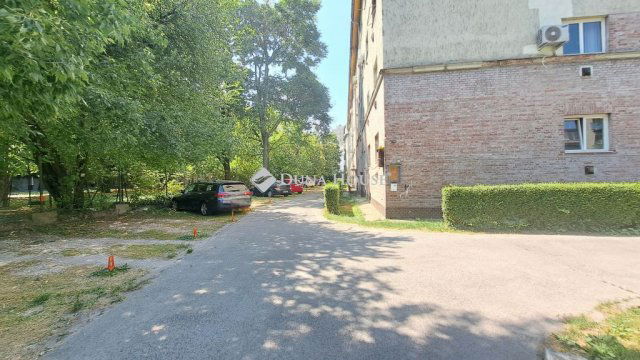 Eladó téglalakás, Budapesten, III. kerületben 40 M Ft, 1 szobás