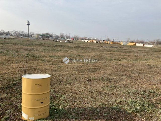 Eladó ipari ingatlan, Algyőn 1031 M Ft / költözzbe.hu