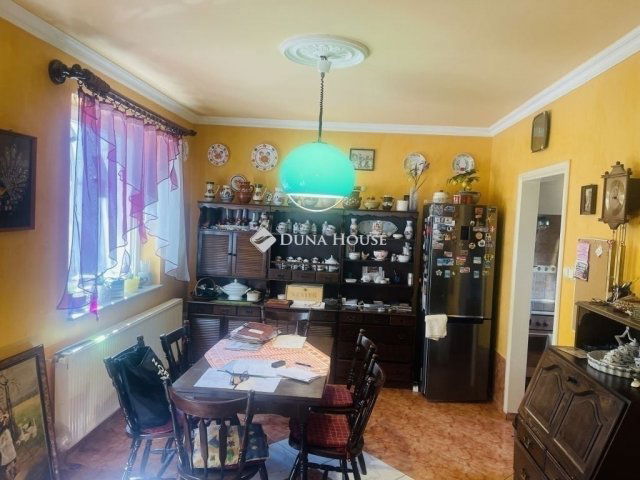 Eladó családi ház, Budapesten, XVIII. kerületben 169.9 M Ft