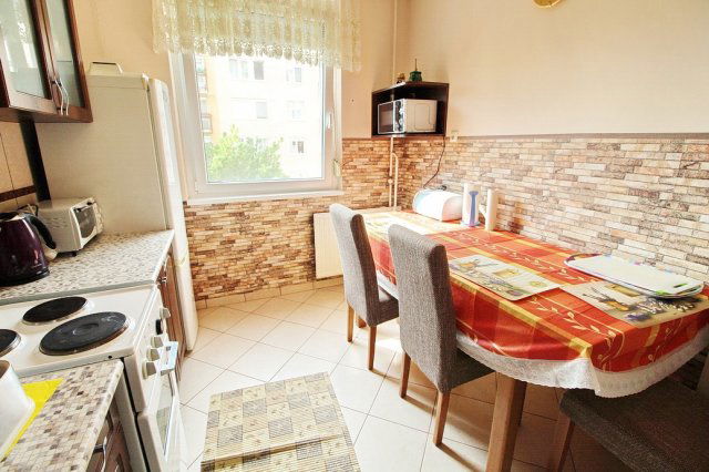 Kiadó panellakás, albérlet, Debrecenben 180 E Ft / hó, 2 szobás