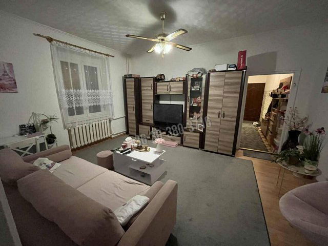 Eladó téglalakás, Dunaújvárosban 35.9 M Ft, 2 szobás