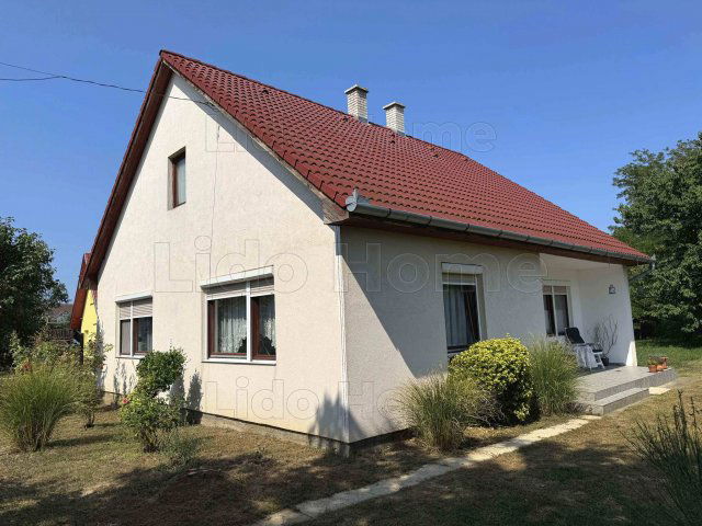 Eladó családi ház, Ordacsehin 57 M Ft, 2 szobás