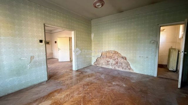 Eladó családi ház, Szombathelyen 65 M Ft, 3 szobás