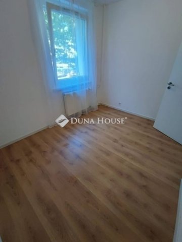 Eladó panellakás, Budapesten, XX. kerületben 74.9 M Ft, 3 szobás