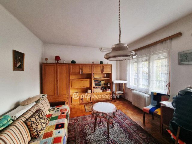 Eladó családi ház, Kiskunlacházán 69.9 M Ft, 4 szobás