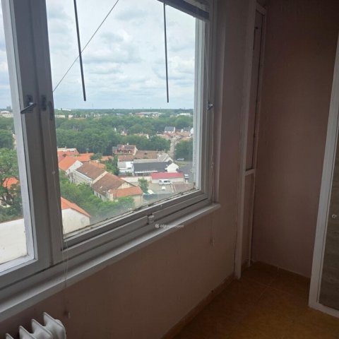 Eladó panellakás, Debrecenben 54.8 M Ft, 2+1 szobás