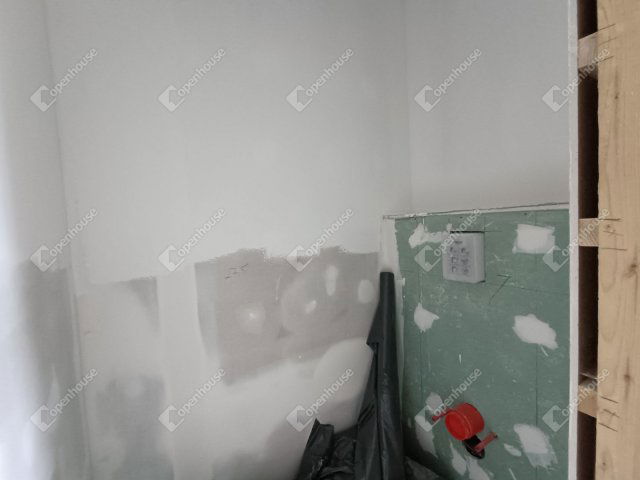 Eladó családi ház, Sopronban 69.9 M Ft, 3 szobás
