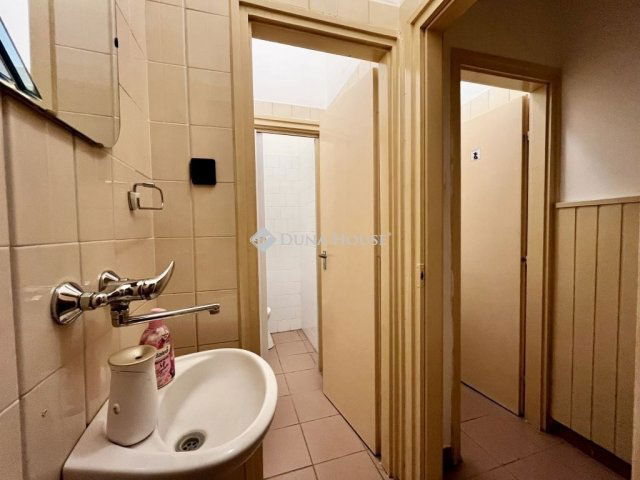 Eladó üzlethelyiség, Barcson 27 M Ft / költözzbe.hu