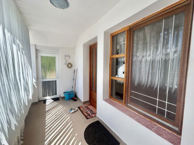 Eladó családi ház, Debrecenben 37.99 M Ft, 4 szobás