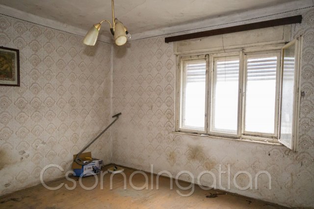 Eladó családi ház, Bősárkányon 29.9 M Ft, 2+1 szobás