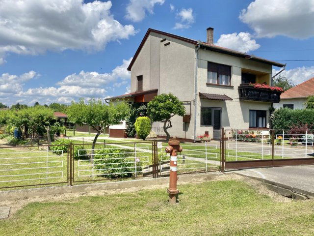Eladó családi ház, Gutorföldén 39 M Ft, 4 szobás