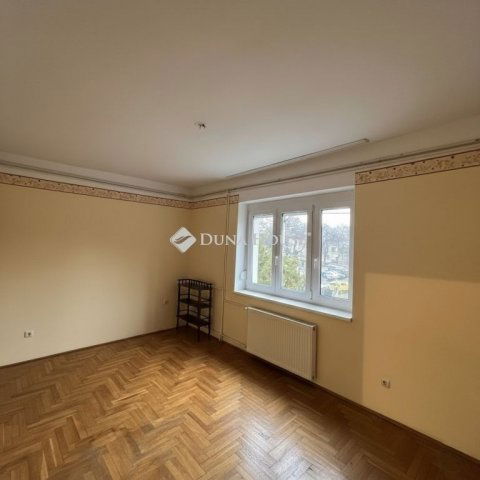 Eladó téglalakás, Budapesten, XIV. kerületben 72.9 M Ft