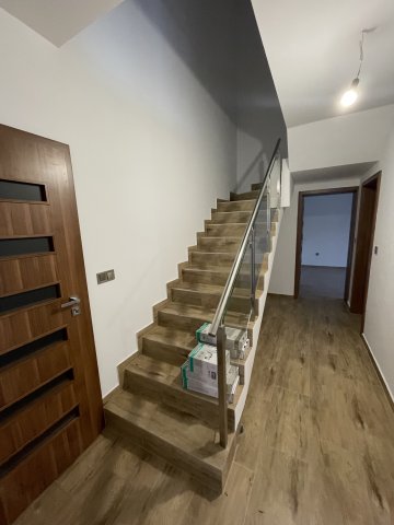 Eladó ikerház, Nyíregyházán 115 M Ft, 3 szobás