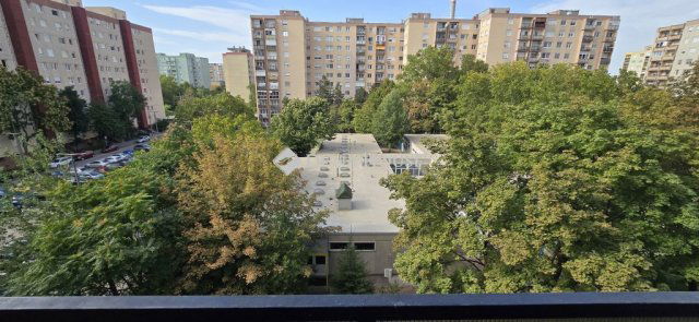 Eladó panellakás, Székesfehérvárott, Budai úton 49.99 M Ft