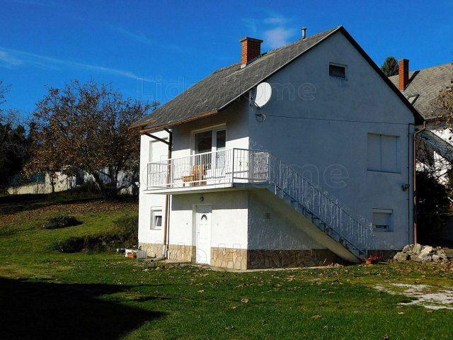 Eladó családi ház, Vonyarcvashegyen 69.5 M Ft, 2+1 szobás