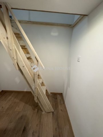 Eladó téglalakás, Budapesten, VII. kerületben 38 M Ft, 1 szobás