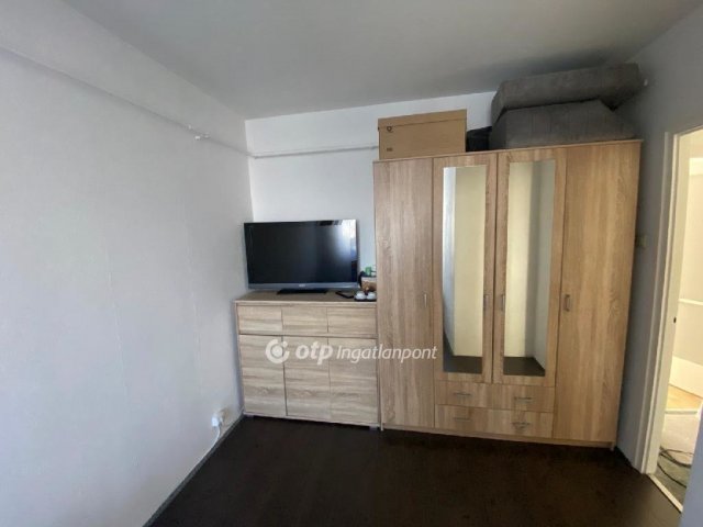 Eladó panellakás, Budapesten, XXI. kerületben 64.9 M Ft, 3 szobás