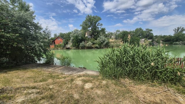 Eladó nyaraló, Szigetszentmiklóson 32.9 M Ft, 1+2 szobás