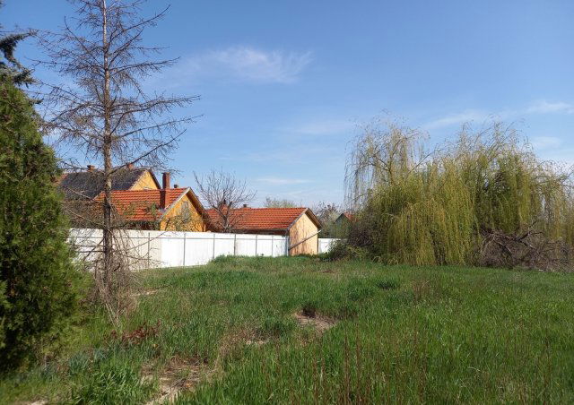 Eladó telek, Sarkadon, Bárkás utcában 2.59 M Ft