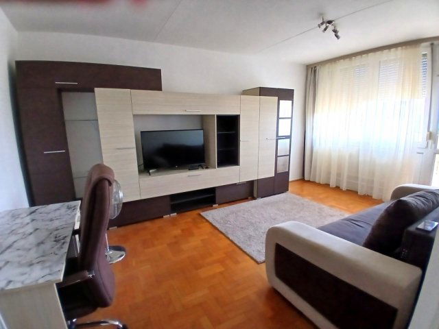 Kiadó panellakás, albérlet, Debrecenben 200 E Ft / hó, 2 szobás