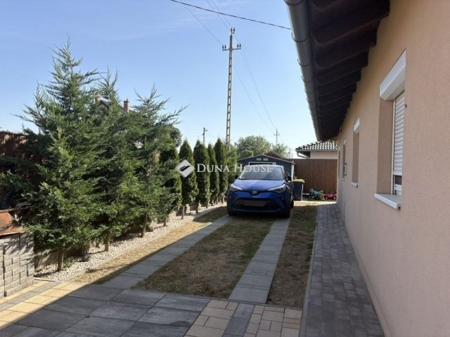 Eladó ikerház, Ócsán 78.5 M Ft, 3 szobás / költözzbe.hu