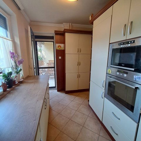 Eladó családi ház, Debrecenben 149 M Ft, 5 szobás