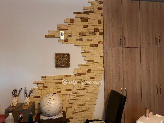 Eladó téglalakás, Budapesten, XX. kerületben 62.9 M Ft