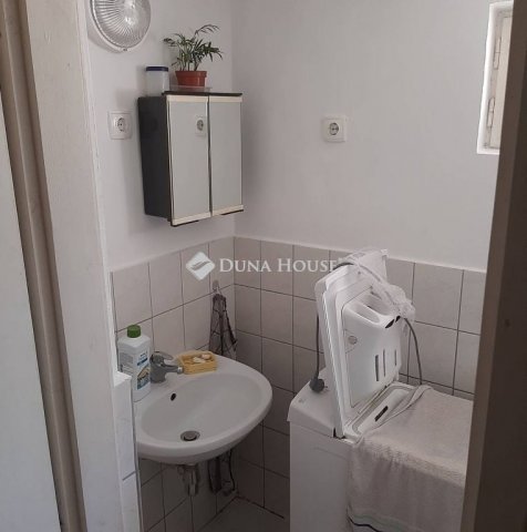 Eladó családi ház, Erdőkertesen 48 M Ft, 3 szobás