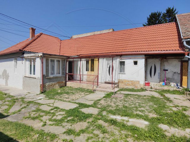 Eladó családi ház, Pécsett, Erzsébet utcában 37.5 M Ft