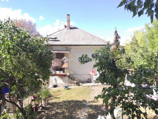Eladó családi ház, Budapesten, X. kerületben 62.5 M Ft, 2 szobás