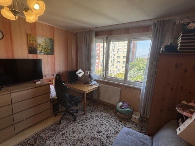 Eladó panellakás, Budapesten, XV. kerületben 61 M Ft, 2 szobás