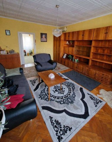 Eladó téglalakás, Székesfehérvárott 65 M Ft, 2 szobás