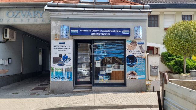 Kiadó üzlethelyiség, Székesfehérvárott 220 E Ft / hó