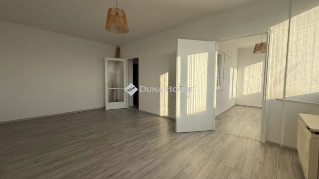 Eladó téglalakás, Szombathelyen 33.999 M Ft, 2 szobás