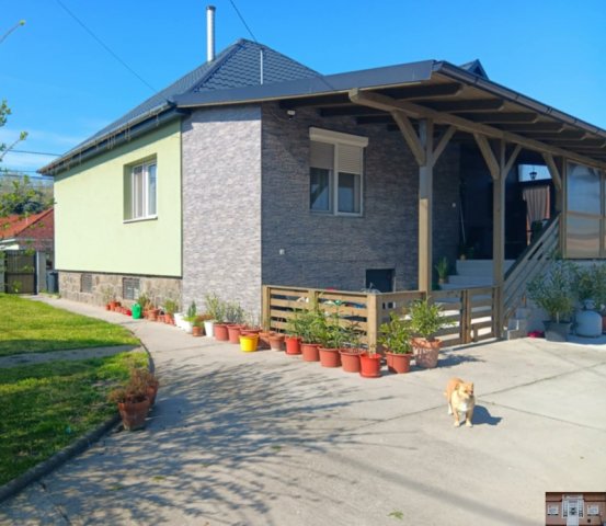 Eladó családi ház, Monoron 89.9 M Ft, 4 szobás