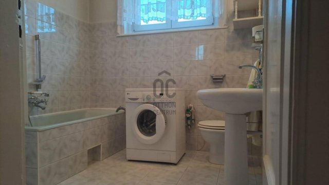 Eladó téglalakás, Pétfürdőn 64.9 M Ft, 4 szobás