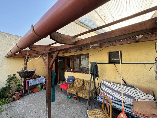 Eladó ikerház, Várpalotán, Kisfaludy utcában 38.5 M Ft