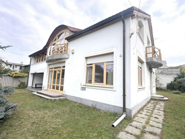 Eladó családi ház, Budapesten, XVIII. kerületben 170 M Ft