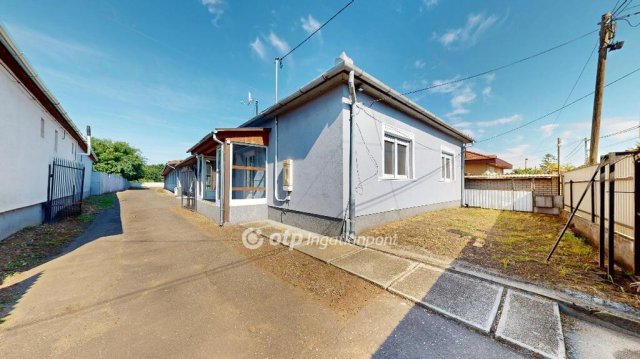 Eladó családi ház, Nyírpazonyon 66.9 M Ft, 3 szobás
