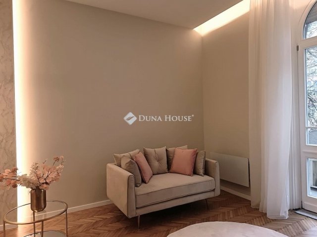 Eladó téglalakás, Budapesten, II. kerületben 108.9 M Ft