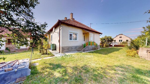 Eladó családi ház, Hejőbábán 20.5 M Ft, 3 szobás